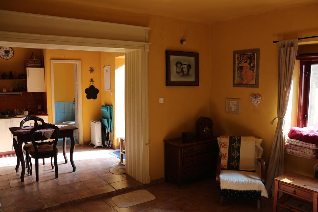 Apartman Na Zlatom Dvore Banská Štiavnica Chambre photo
