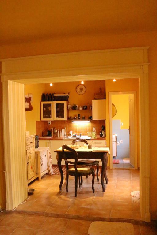 Apartman Na Zlatom Dvore Banská Štiavnica Chambre photo